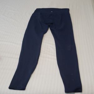 Lululemon size 8 wunder unders with mesh